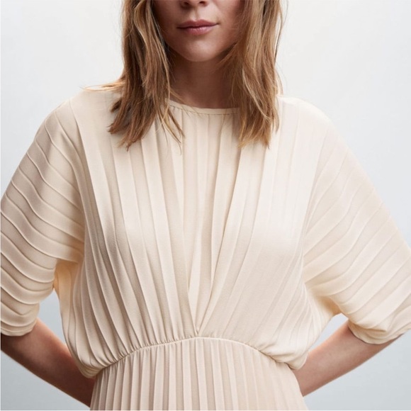 MANGO pleated Cream Maxi Dress Size 4 - Picture 2 of 6